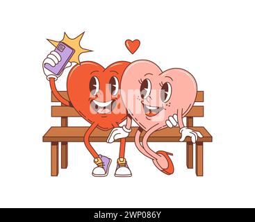 Cartoon Retro groovige Valentinsherzen Paar Charaktere machen Selfie am Telefon, Vektor 70s Kunst. Glückliche Herzen, die verliebt sind, sitzen auf der Bank und machen Stock Vektor