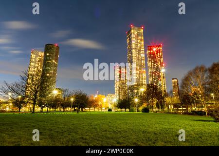 Manchester Deansgate Towers fotografiert vom Hulme Park. Stockfoto