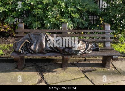 Obdachlose Jesus-Skulptur auf dem alten Friedhof Liverpool Stockfoto