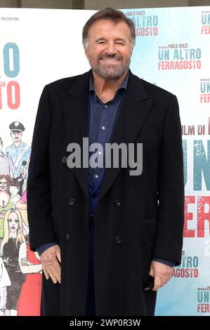 Christian de Sica beim Photocall zum Kinofilm 'UN altro Ferragosto' im Space Cinema Moderno. Rom, 04.03.2024 Stockfoto