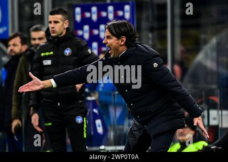 Mailand, Italien - 4. März 2024: Inter Mailand spielt beim italienischen Fußballspiel der Serie A Inter Mailand gegen Genua im San Siro Stadion. Quelle: Piero Cruciatti/Alamy Live News Stockfoto