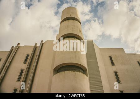 Runde Fassade: Mallorcas architektonischer Charme Stockfoto