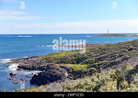 Cape Leeuwin mit dem Leuchtturm in der Ferne Stockfoto