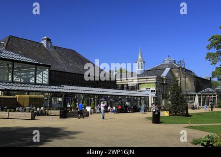 Die Teestuben in den Pavilion Gardens, Spa Town of Buxton, Peak District National Park, Derbyshire, England, Großbritannien Stockfoto