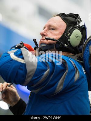 JOHNSON SPACE CENTER, HOUSTON, TEXAS, USA - 02. November 2022 - Boeing Crew Flight Test (CFT) Astronauten Butch Wilmore (im Bild), Suni Williams & Mike Stockfoto