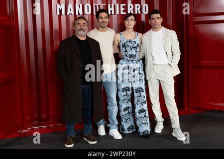 Madrid, Spanien. März 2024. Eduard Fernandez, Chino darin, Natalia de Molina und Jaime Lorente nehmen am Fotobesuch „Mano de Hierro“ im Hotel Thompson in Madrid Teil. Quelle: SOPA Images Limited/Alamy Live News Stockfoto