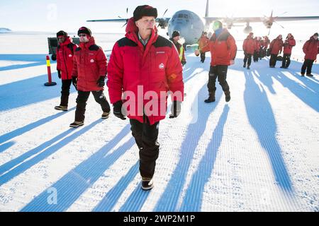 Troll, Antarktis 20150210. König Harald ist der erste norwegische König, der das Queen Maud Land in der Antarktis besucht. Der König wird an der Feier zum 10. Jahrestag der norwegischen Forschungsstation Troll teilnehmen. Foto: Tore Meek / NTB Archive Foto Stockfoto