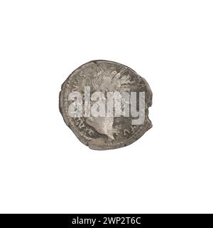 Denar aus dem Jahr 125-128 n. Chr. zeigt Roma mit Köpfen, Lorbeerkränzen und Speeren, ausgestellt unter Kaiser Hadrian. Stockfoto