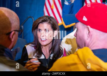 Nikki Hayley, ehemaliger UN-Botschafter und Kandidat für das republikanische Präsidentenamt, spricht am Montag, den 26. Februar, auf einer Wahlkampfveranstaltung in Grand Rapids, Michigan. Stockfoto