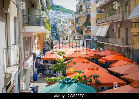 Athen, Griechenland, 26. November 2023: Blick auf den Markt von Exarcheia, anarchistisches Stadtviertel in Athen Stockfoto
