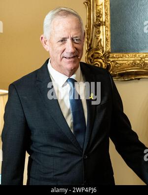 Washington, Usa. März 2024. Benny Gantz (Benjamin Gantz), israelischer Politiker, im US-Kapitol gesehen. Quelle: SOPA Images Limited/Alamy Live News Stockfoto