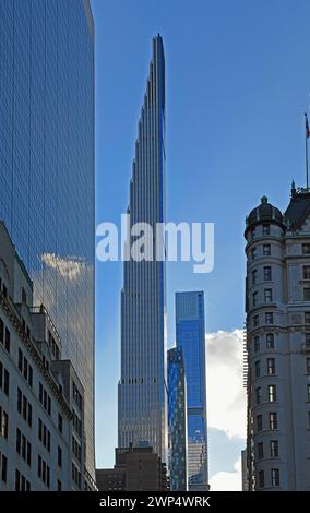 Schlanke Wolkenkratzer 111 West, Central Park Tower, 520 Park Avenue, Midtown Manhattan, New York City, New York, USA Stockfoto