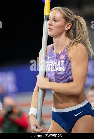 Glasgow, Großbritannien. März 2024. Molly Caudery aus Großbritannien tritt im Pole Vault-Finale bei den Leichtathletik-Hallenweltmeisterschaften in der Emirates Arena an. (Foto: Gary Mitchell/SOPA Images/SIPA USA) Credit: SIPA USA/Alamy Live News Stockfoto