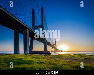 Luftaufnahme der Vasco da Gama Brücke, Lissabon, Portugal Stockfoto