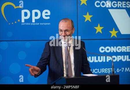 Bukarest, Rumänien - 5. März 2024: Manfred Weber, Präsident der Europäischen Volkspartei, spricht während der gemeinsamen Erklärungen mit Nicolae Ciuca (nicht im Bild), dem Chef des rumänischen Senats und Präsidenten der Nationalen Liberalen Partei, im liberalen Hauptquartier in Bukarest. Die Europäische Volkspartei (EVP) bringt 2000 Teilnehmer aus 44 Ländern zusammen, um am 6. Und 7. März 2024 ihren Kongress 2024 in Bukarest abzuhalten, dessen Programm sich auf die Vorbereitungen für die Wahlen zum Europäischen Parlament im Juni konzentriert und den Spitzenkandidaten der Partei wählt. Quelle: Lucian Alecu/Alamy Live Stockfoto