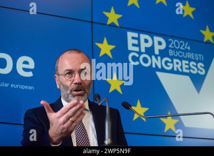 Bukarest, Rumänien - 5. März 2024: Manfred Weber, Präsident der Europäischen Volkspartei, spricht während der gemeinsamen Erklärungen mit Nicolae Ciuca (nicht im Bild), dem Chef des rumänischen Senats und Präsidenten der Nationalen Liberalen Partei, im liberalen Hauptquartier in Bukarest. Die Europäische Volkspartei (EVP) bringt 2000 Teilnehmer aus 44 Ländern zusammen, um am 6. Und 7. März 2024 ihren Kongress 2024 in Bukarest abzuhalten, dessen Programm sich auf die Vorbereitungen für die Wahlen zum Europäischen Parlament im Juni konzentriert und den Spitzenkandidaten der Partei wählt. Quelle: Lucian Alecu/Alamy Live Stockfoto