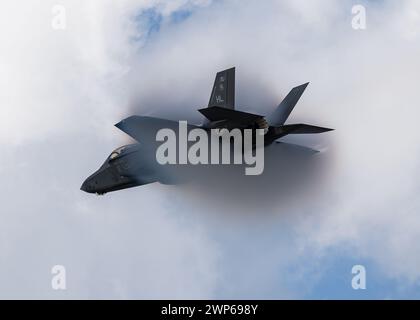 Melanie „mach“ Kluesner, F-35A Lightning II Demonstrationsteam Stockfoto