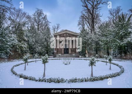 Winter, Mausoleum im Schloßgarten Charlottenburg, Charlottenburg-Wilmersdorf, Berlin, Deutschland Stockfoto