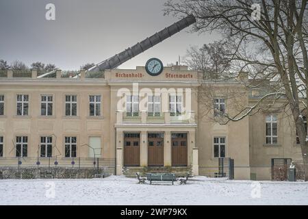 Archenhold Sternwarte im Winter, Alt-Treptow, Treptower Park, Treptow, Treptow-Köpenick, Berlin, Deutschland Stockfoto