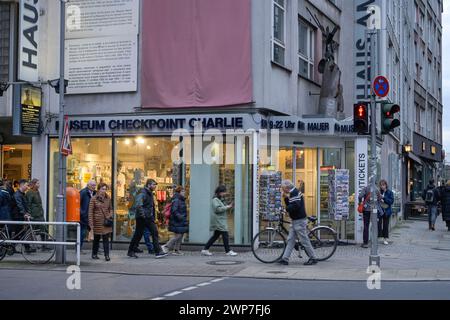 Mauermuseum Haus am Checkpoint Charlie, Friedrichstraße, Mitte, Berlin, Deutschland Stockfoto