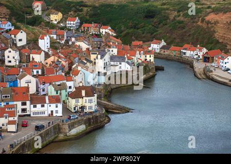 Staithes und sein Hafen am North Yorks Moors National Park, Yorkshire Stockfoto