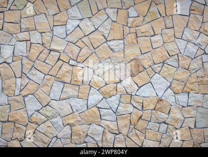 Eine Wand aus dekorativen Steinstücken Stockfoto