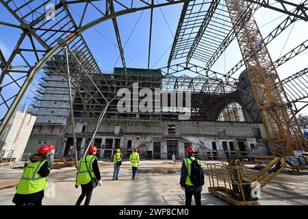 Prag, Tschechische Republik. März 2024. Besuch des Standortes anlässlich des zweijährigen Jubiläums des Beginns des Wiederaufbaus des Industriepalastes auf dem Prager Messegelände, 6. März 2024. Quelle: Katerina Sulova/CTK Photo/Alamy Live News Stockfoto