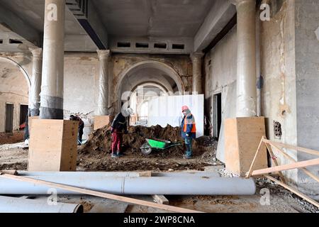 Prag, Tschechische Republik. März 2024. Besuch des Standortes anlässlich des zweijährigen Jubiläums des Beginns des Wiederaufbaus des Industriepalastes auf dem Prager Messegelände, 6. März 2024. Quelle: Katerina Sulova/CTK Photo/Alamy Live News Stockfoto