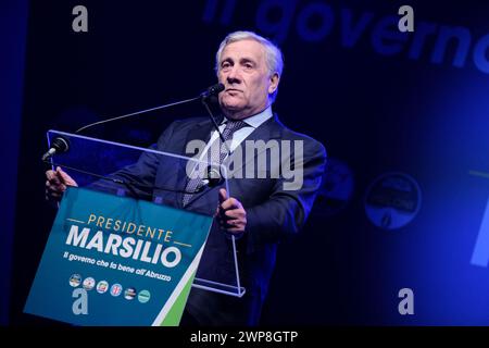 Pescara, Italien. 5. März 2024. Antonio Tajani für die Regionalwahlen in den Abruzzen. Quelle: Unicode Images/Alamy Live News Stockfoto