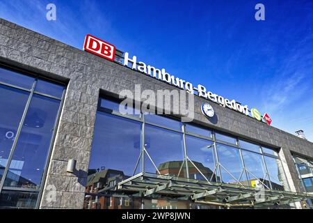 Bahnhof Bergedorf in Hamburg, Deutschland, Europa *** Bahnhof Bergedorf in Hamburg, Deutschland, Europa Stockfoto