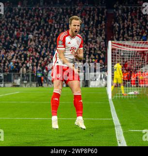 05.03.2024, Fussball UEFA Championsleague 2023/2024: Achtelfinale, FC Bayern München - Lazio Rom, in der Allianz-Arena München. Torjubel Harry Kane FC Bayern München n ***DFL- und DFB-Vorschriften verbieten jede Verwendung von Fotografien als Bildsequenzen und/oder Quasi-Video.*** 05.03.2024. Championsleague, FCB-Latium Rom 05.03.2024. Championsleague, FCB-Lazio Rom *** 05 03 2024, Fußball UEFA Championsleague 2023 2024 Achtelfinale, FC Bayern München Lazio Rom, in der Allianz Arena München Torfeier Harry Kane FC Bayern München n DFL und DFB verbieten jede Verwendung von Fotos als Bildsequenzierung Stockfoto