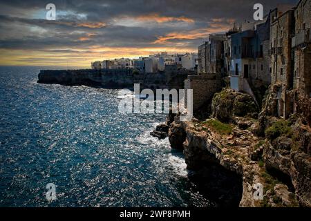 Italien Apulia Polignano A Mare (BA) Blick auf das Dorf Stockfoto
