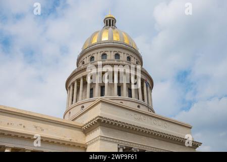 Kuba Kapitolgebäude (Capitolio) am Ende des Paseo del Prado in Old Havanna (La Habana Vieja), Kuba. Das alte Havanna gehört zum Weltkulturerbe. Stockfoto