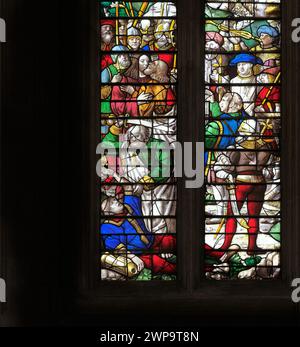 Im Garten von Getsemane wird Jesus Christus von Judas mit einem Kuss verraten, während Peter einem Sklaven das Ohr abschneidet, der vom jüdischen Hohepriester gesandt wurde. Stockfoto