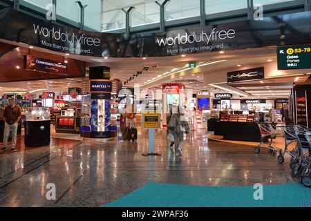 Eintritt zum World Duty Free Shop am Flughafen Vancouver, British Columbia, Kanada Stockfoto