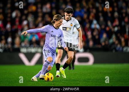 Real Madrids kroatischer Spieler Luka Modric während des Spiels gegen Valencia Club de Futbol in Mestalla, Valencia, Spanien. Stockfoto