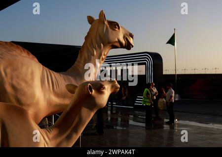 Dschidda, Saudi-Arabien. März 2024. Track Impression, F1 Grand Prix von Saudi Arabien auf dem Jeddah Corniche Circuit am 6. März 2024 in Dschiddah, Saudi Arabien. (Foto von HOCH ZWEI) Credit: dpa/Alamy Live News Stockfoto