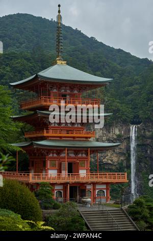 Nachi Falls (那智滝, Nachi no Taki), Seiganto-JI (青岸渡寺) Stockfoto