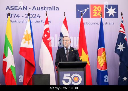 Melbourne, Australien. März 2024. Australiens Premierminister Anthony Albanese spricht während der Veranstaltung. Gemeinsame Medienerklärung des australischen Premierministers Anthony Albanese und des laotischen Premierministers Sonexay Siphandone während des Sondergipfels ASEAN-Australien 2024 in Melbourne. Auf dem dreitägigen Sondergipfel wird das 50. Jubiläum der Beziehungen zwischen ASEAN und Australien begangen, an dem Hunderte von Beamten und Führungspersönlichkeiten zu einem Gipfel zusammentreffen. Quelle: SOPA Images Limited/Alamy Live News Stockfoto