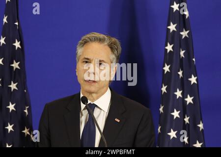 Antony Blinken, Außenminister der Vereinigten Staaten, Porträt während der Pressemitteilung nach dem G20-Gipfel in Brasilien Stockfoto
