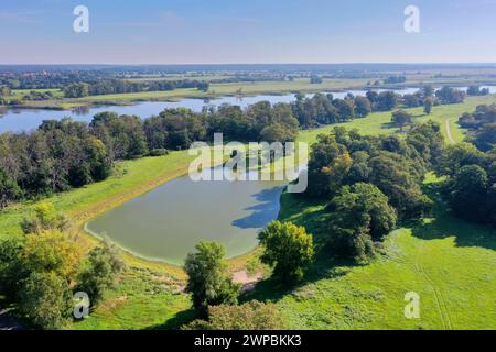 Elbfluss mit Keuchen und Achsenbogensee, Luftaufnahme, Deutschland, Niedersachsen, Wendland, Biosphaerenreservat Niedersaechsische Elbtalaue Stockfoto