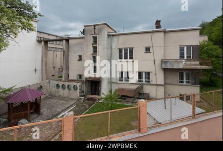 Das kommunale Kraftwerk, derzeit Sitz des SBU, Lemberg, Ukraine Stockfoto