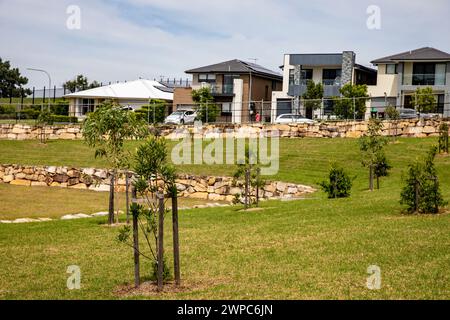 Caddens, Sydney Vorort in der Region Greater Western Sydney, ist ein neuer Vorort mit Wohnsiedlung in NSW, Australien, 2024 Stockfoto