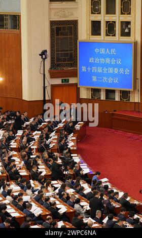 Peking, China. März 2024. Die zweite Plenarsitzung der zweiten Sitzung des 14. Nationalen Komitees der Politischen Konsultativkonferenz des chinesischen Volkes (KPCC) findet am 7. März 2024 in der Großen Halle des Volkes in Peking, der Hauptstadt Chinas, statt. Quelle: Wang Jianhua/Xinhua/Alamy Live News Stockfoto