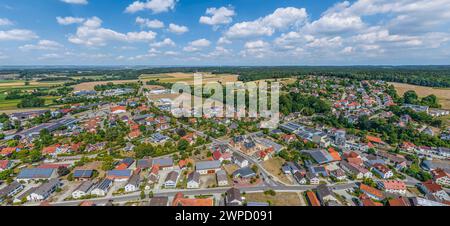 Das Marktdorf Thierhaupten im nördlichen schwäbischen Lechtal von oben Stockfoto