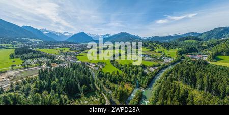 Idyllisches Oberallgäu an der Quelle der Iller bei Oberstdorf im Sommer Stockfoto