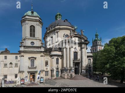 Fronleichnamskirche und Dominikanerkloster in Lemberg, Ukraine Stockfoto