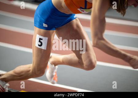 Femke Bol (NED, 4x400 Meter Relay, 400 Meter) mit ihrem Nummer 5-Spur-Aufkleber während der Leichtathletik-Weltmeisterschaften 2024 in der Emirates Arena, Glasgow (Foto: Pat Isaacs | MI News) Credit: MI News & Sport /Alamy Live News Stockfoto