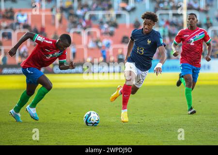 MENDOZA, ARGENTINIEN - 25. MAI: Wilson Odobert aus Frankreich und Sainey Sanyang aus Gambia bei der FIFA U20-Weltmeisterschaft Argentinien 2023 gegen Frankreich Stockfoto