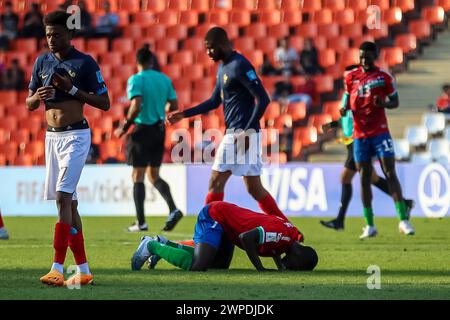 MENDOZA, ARGENTINIEN - 25. MAI: Gambischer Spieler betet während der FIFA U20-Weltmeisterschaft Argentinien 2023, Spiel Frankreich gegen Gambia Stockfoto